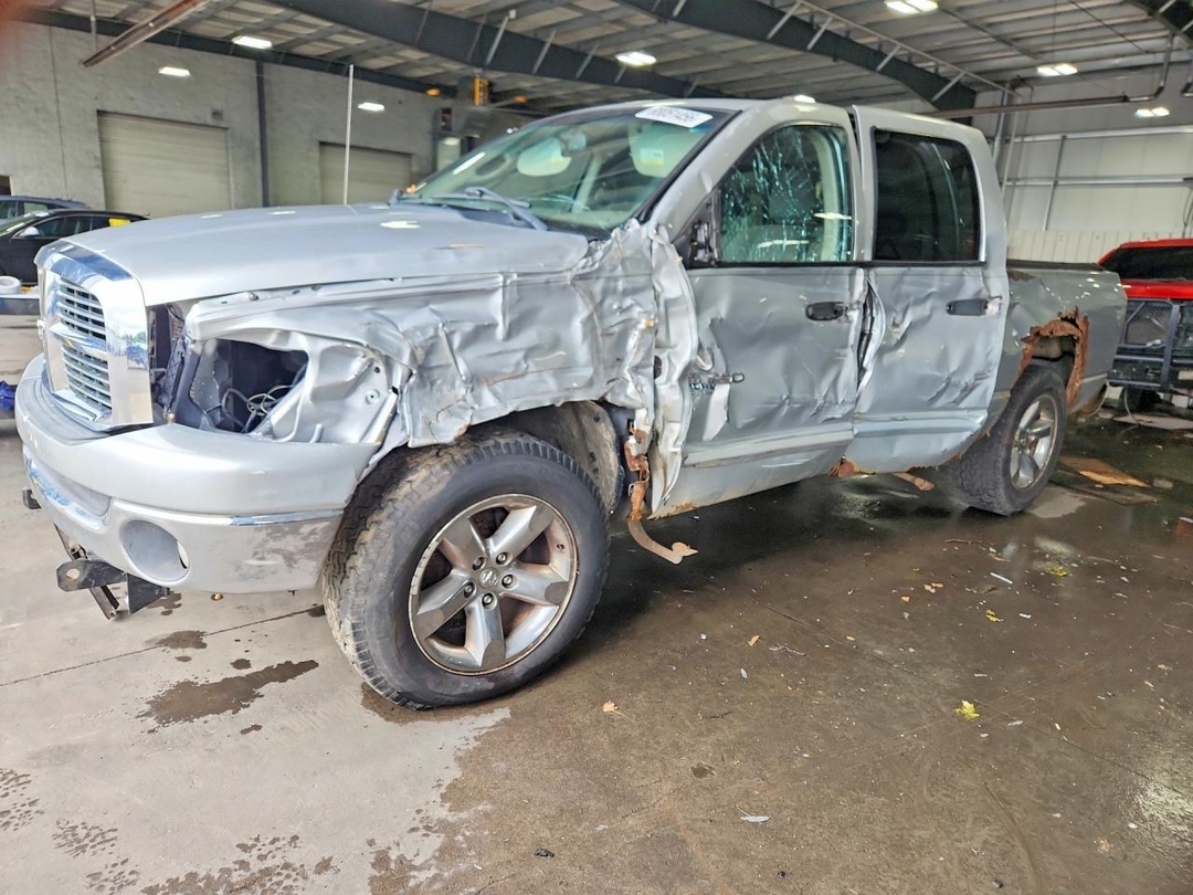 Vue de 2006 DODGE RAM 1500 ST, angle 1