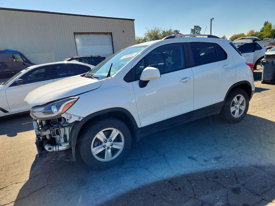 Vue de 2022 CHEVROLET TRAX 1LT, angle 1