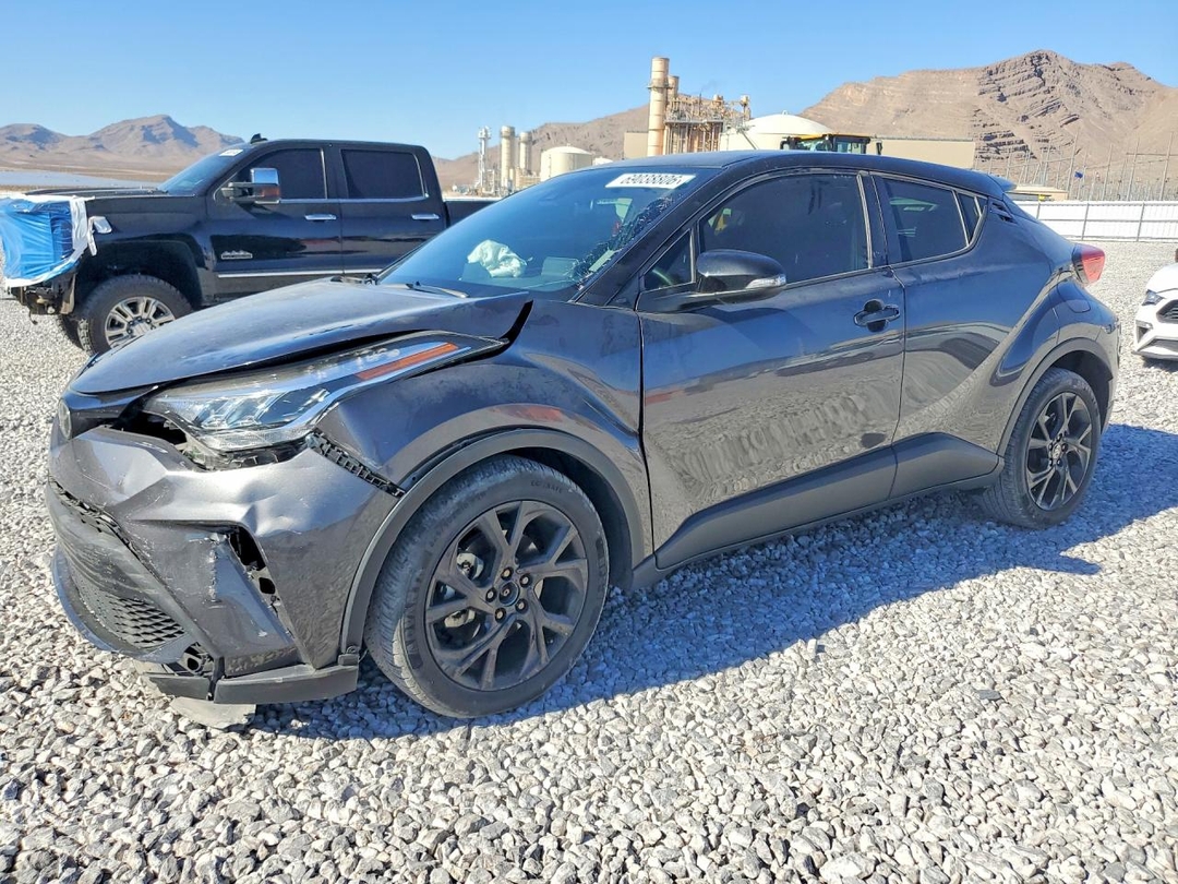 Вид 2021 TOYOTA C-HR NIGHTSHADE, угол 1