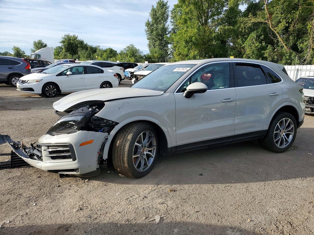 Вид 2026 PORSCHE CAYENNE, угол 1