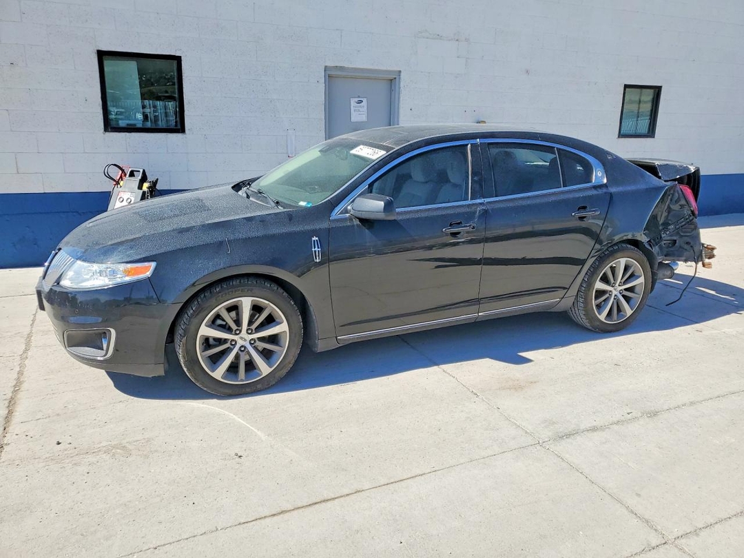 Vue de 2009 LINCOLN MKS, angle 1
