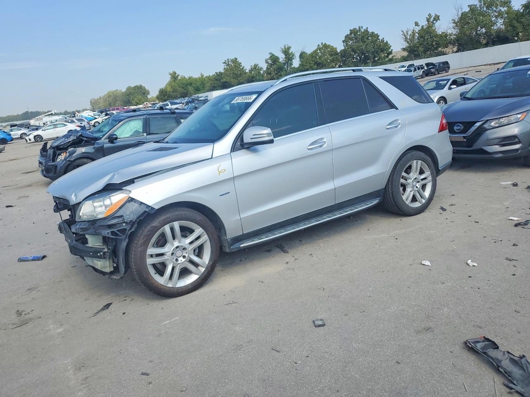 منظر 2012 MERCEDES-BENZ ML 350 4MATIC، زاوية 1