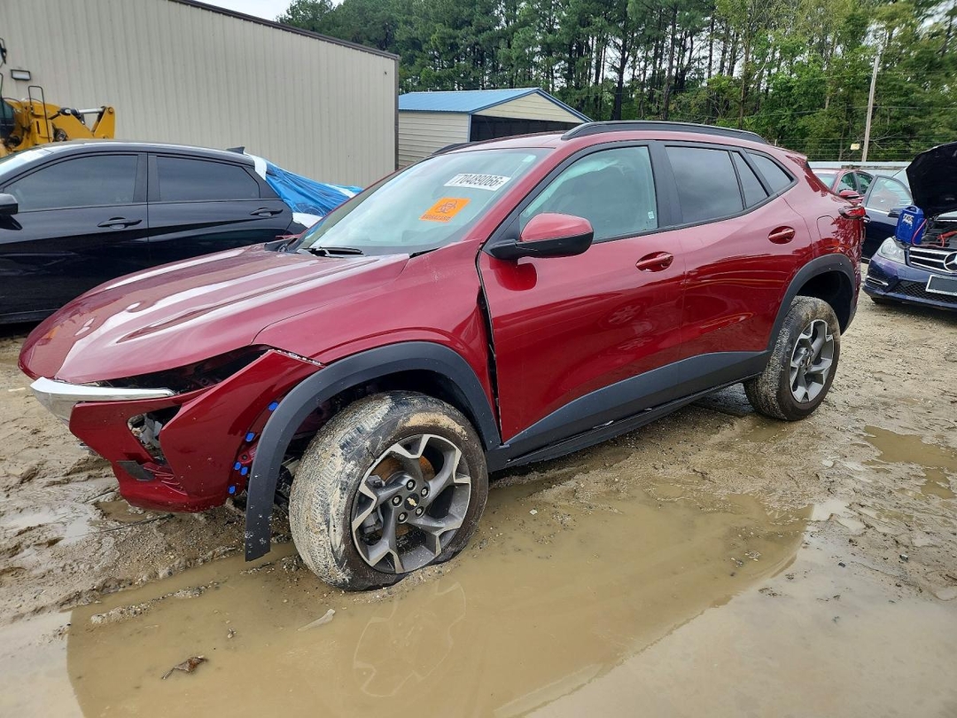 Vue de 2025 CHEVROLET TRAX 1LT, angle 1