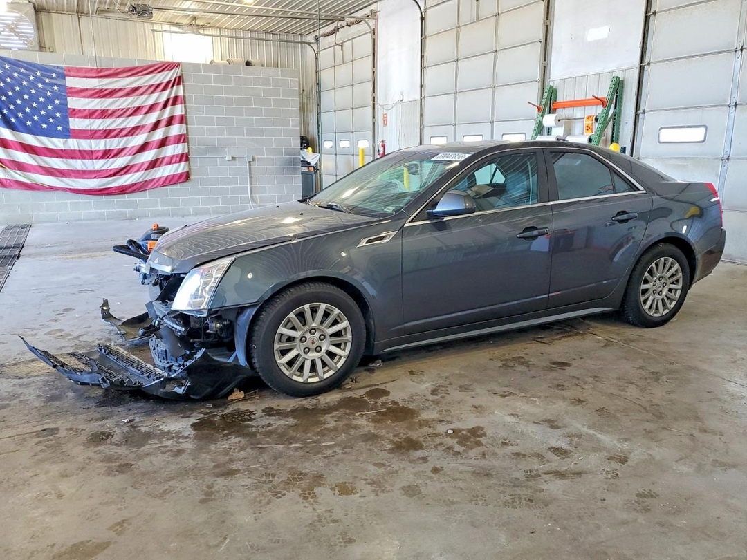 Vue de 2013 CADILLAC CTS LUXURY COLLECTION, angle 1