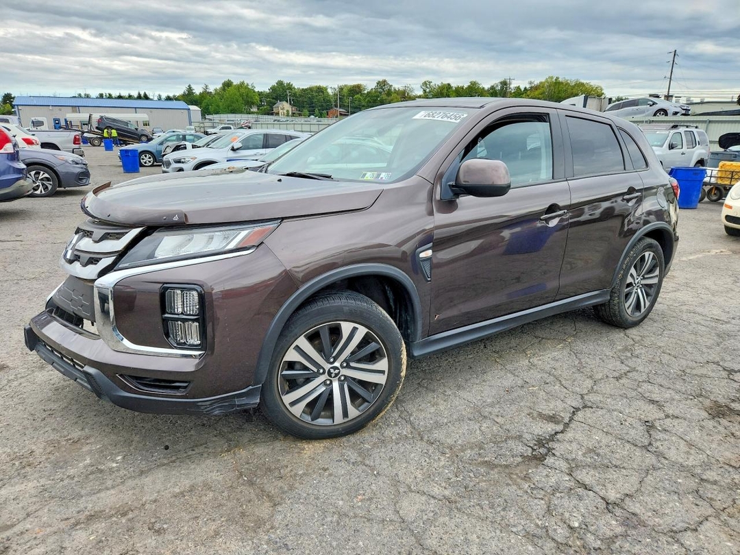 منظر 2020 MITSUBISHI OUTLANDER SPORT ES، زاوية 1