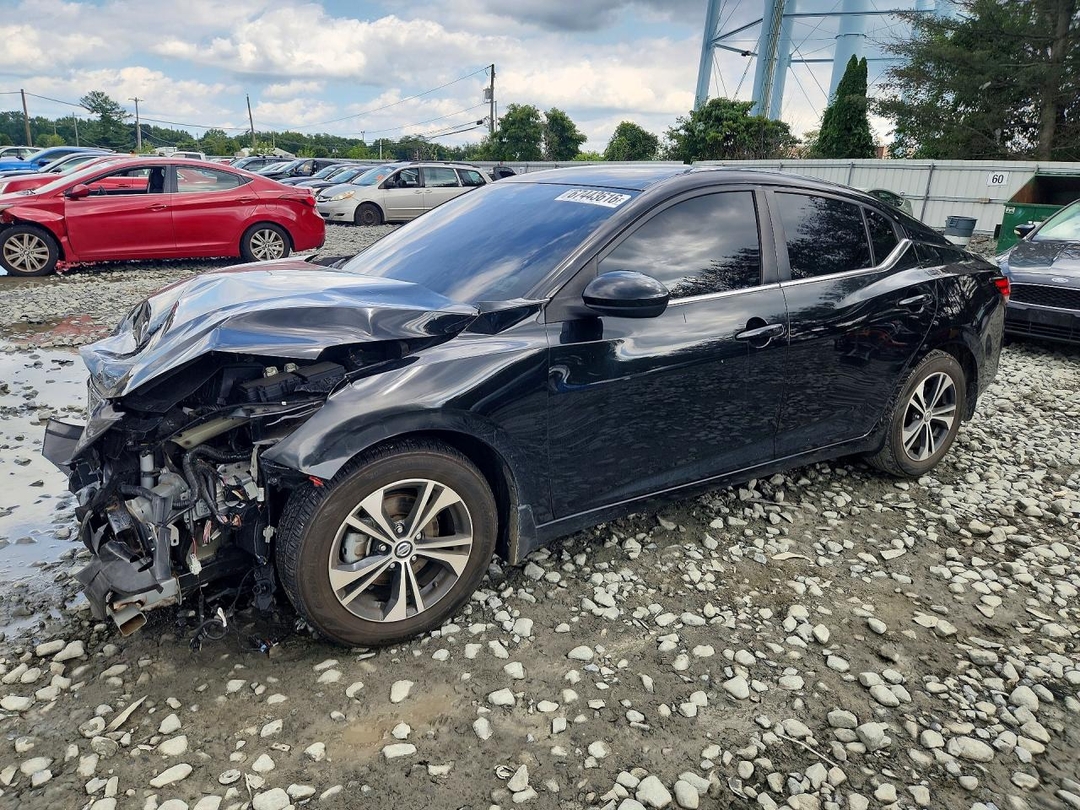 Vue de 2021 NISSAN SENTRA SV, angle 1