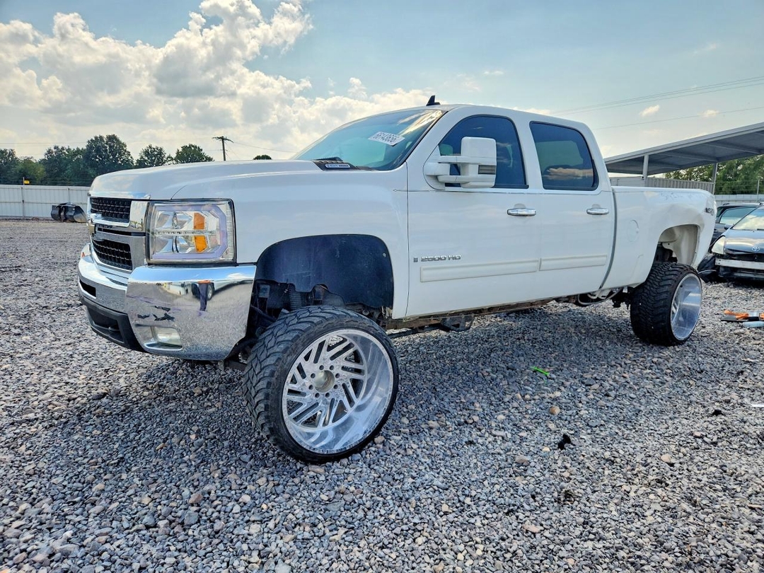 Vue de 2009 CHEVROLET SILVERADO K2500 HEAVY DUTY LT, angle 1