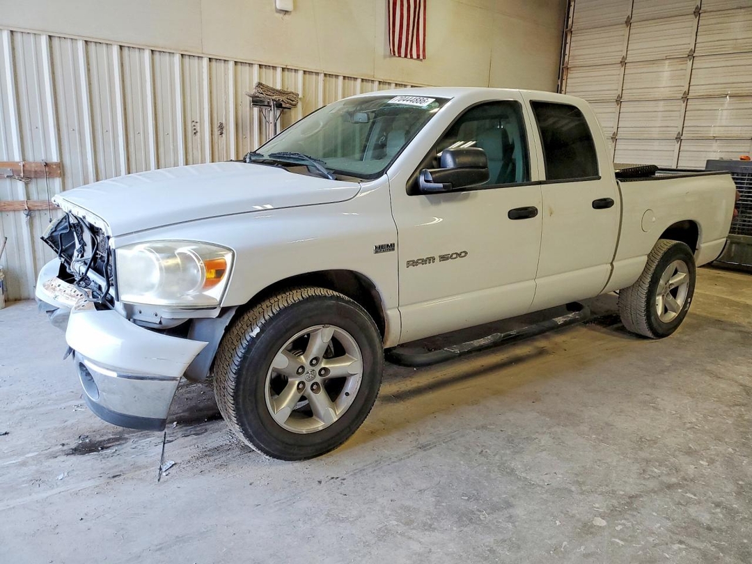 Vue de 2007 DODGE RAM 1500 ST, angle 1