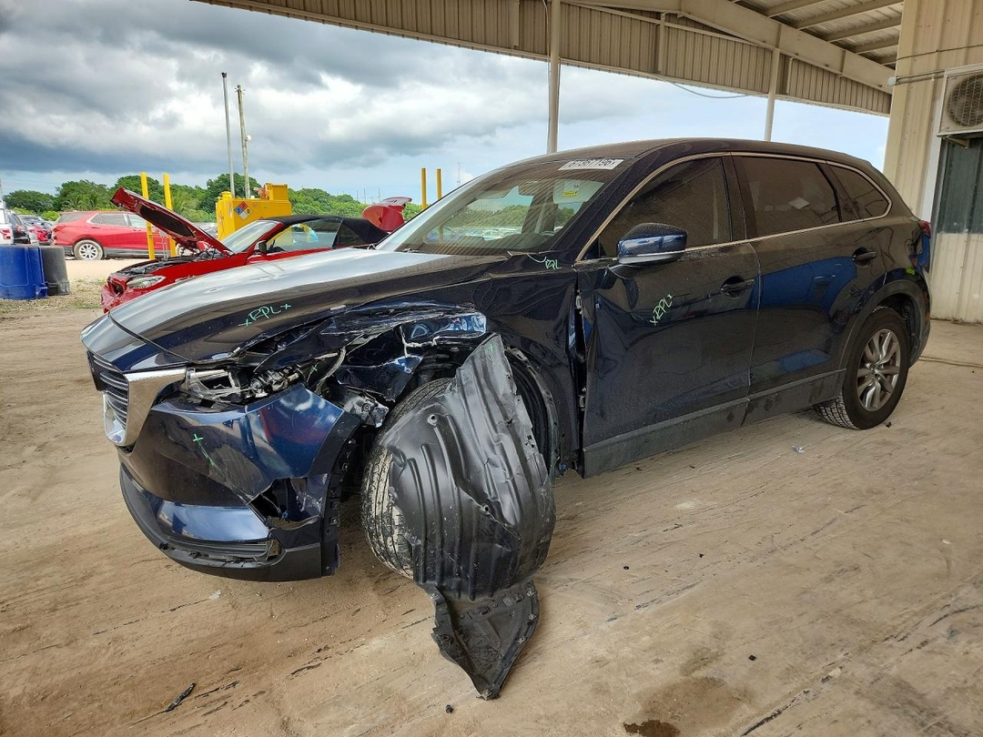 Vue de 2019 MAZDA CX-9 TOURING, angle 1