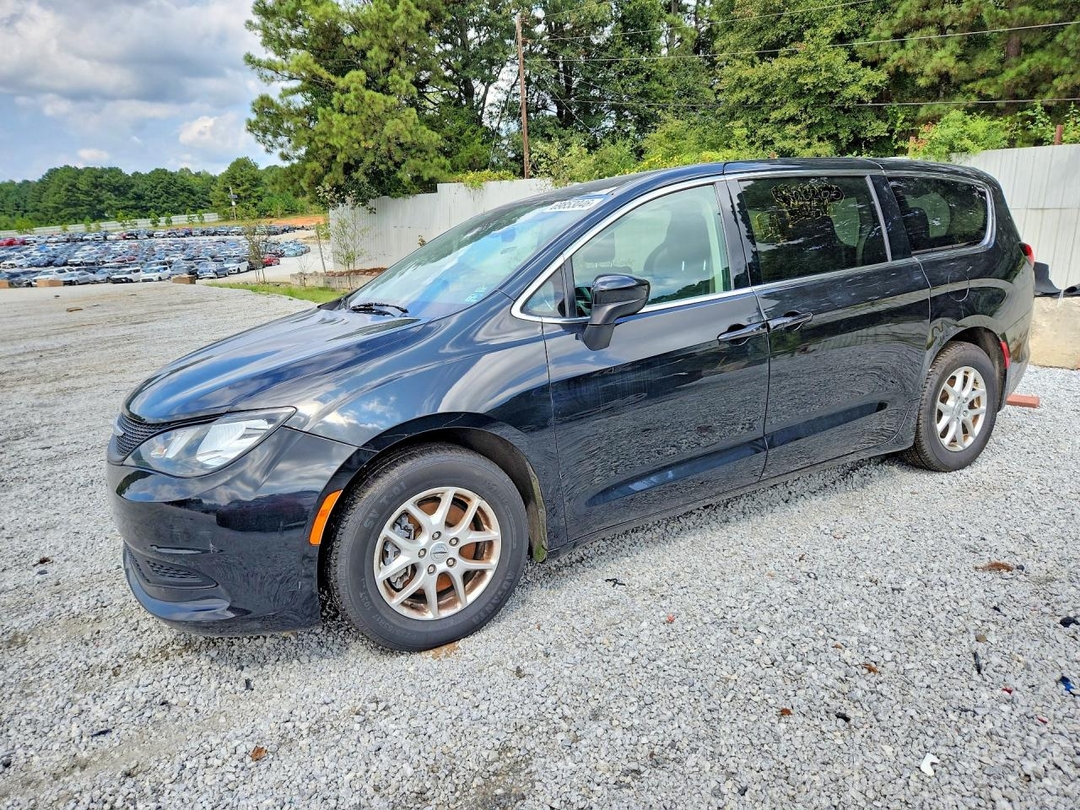 منظر 2022 CHRYSLER VOYAGER LX، زاوية 1