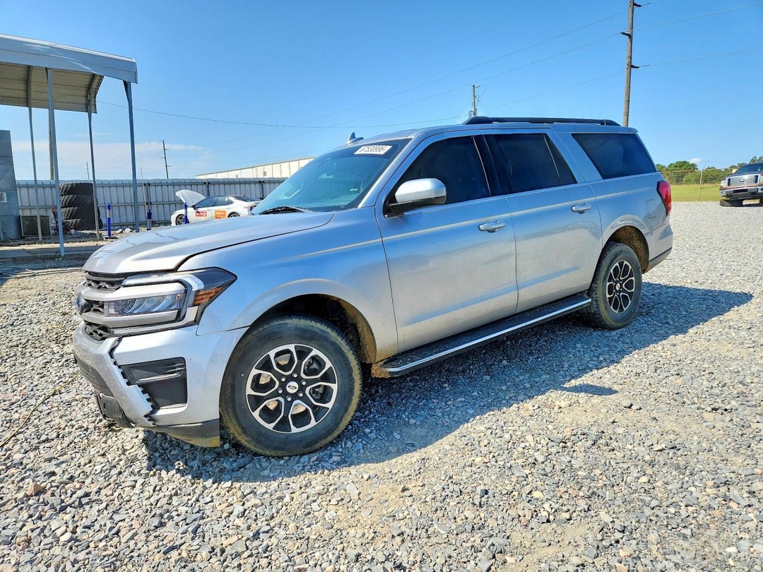 Vue de 2022 FORD EXPEDITION MAX XLT, angle 1