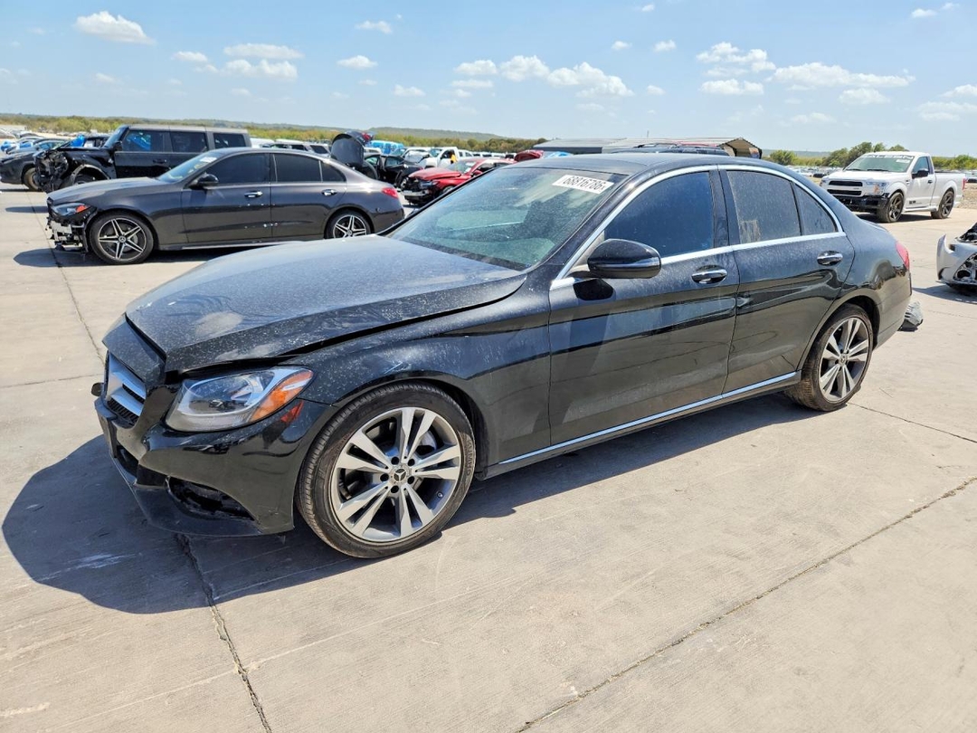 Вид 2018 MERCEDES-BENZ C 300, угол 1