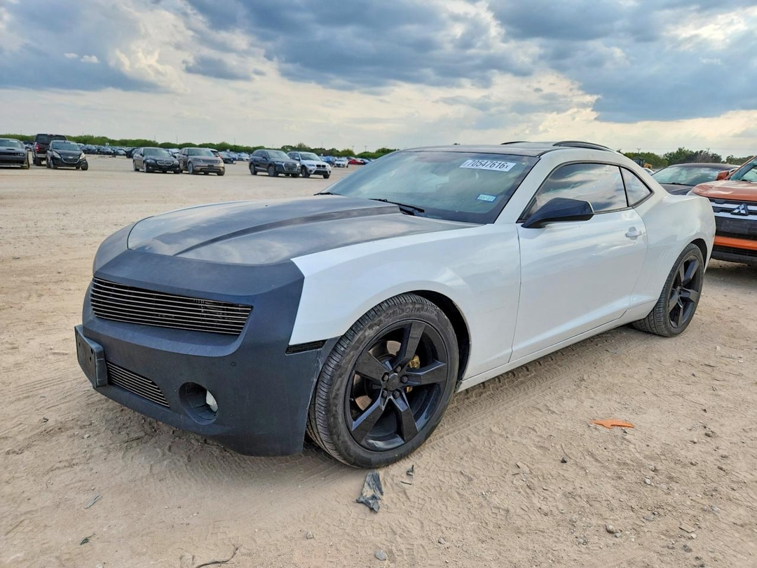 Вид 2012 CHEVROLET CAMARO LT, угол 1