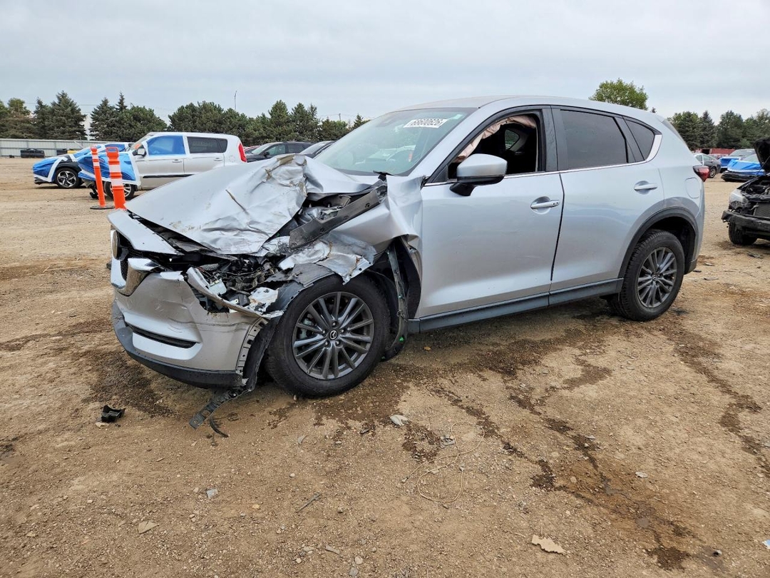Vue de 2021 MAZDA CX-5 TOURING, angle 1