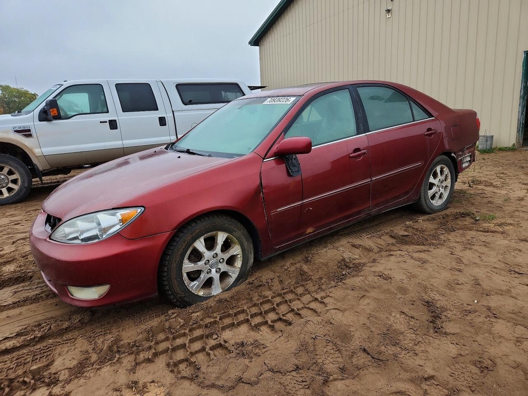 Vue de 2005 TOYOTA CAMRY STANDARD, angle 1