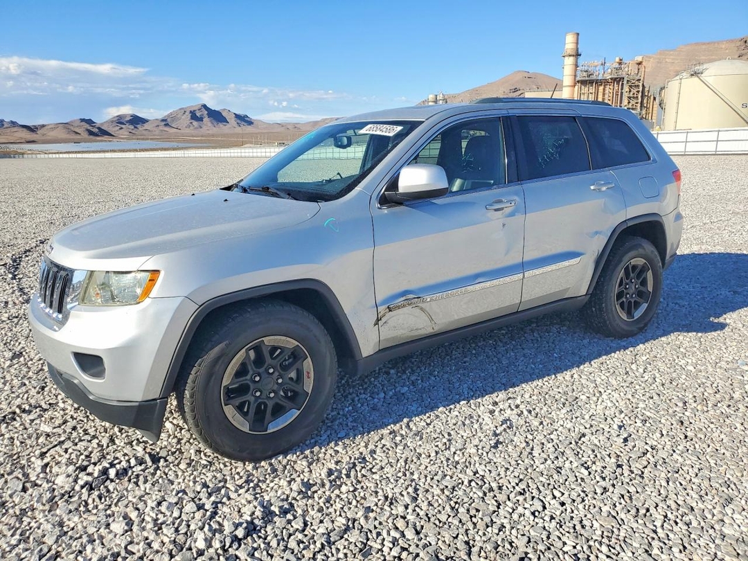 Vedere 2011 JEEP GRAND CHEROKEE LAREDO, unghi 1