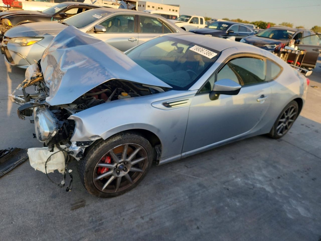 منظر 2018 SUBARU BRZ 2.0 LIMITED، زاوية 1