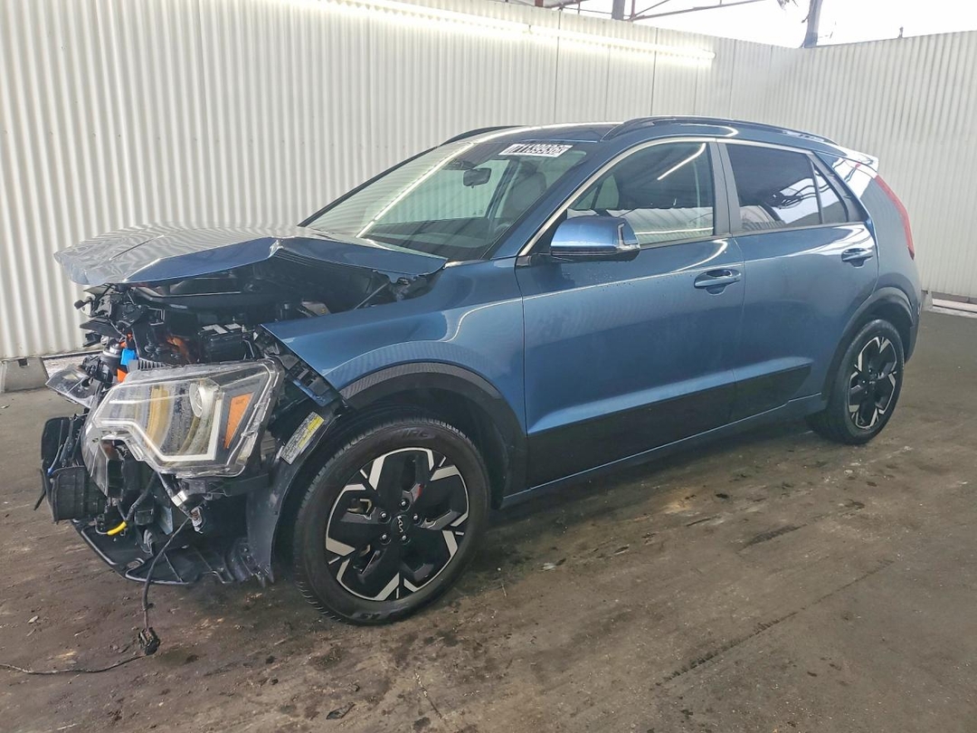 منظر 2023 KIA NIRO WIND، زاوية 1