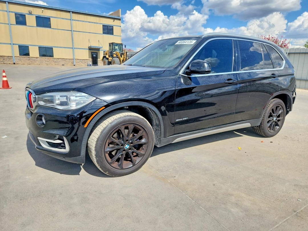 Vue de 2017 BMW X5 SDRIVE35I, angle 1