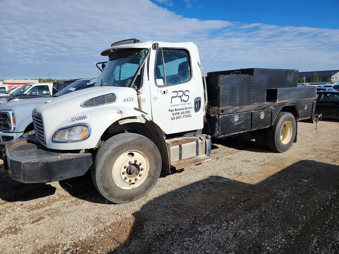 منظر 2014 FREIGHTLINER BUSINESS CLASS M2 UTILITY / SERVICE TRUCK، زاوية 1