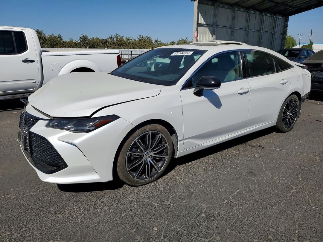 Vedere 2019 TOYOTA AVALON TOURING, unghi 1