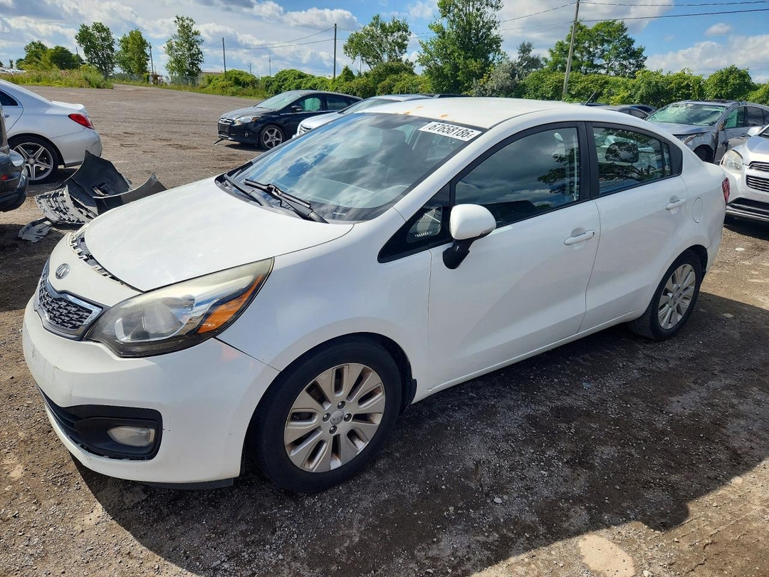 Vista de 2015 KIA RIO EX, ángulo 1