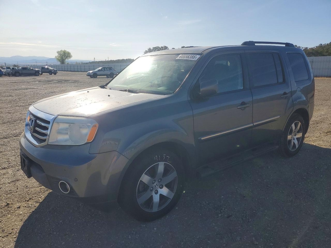 Вид 2012 HONDA PILOT TOURING, угол 1