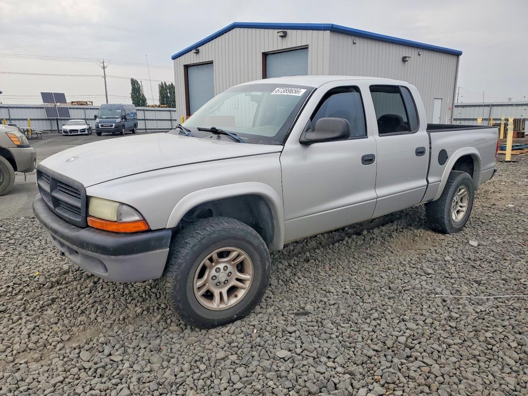 Vue de 2003 DODGE DAKOTA QUAD SLT, angle 1
