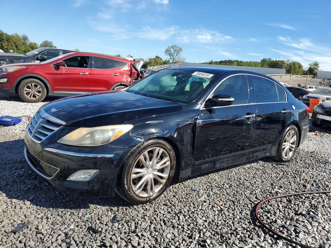 Vue de 2012 HYUNDAI GENESIS 3.8L, angle 1