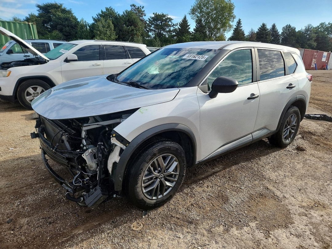 2024 NISSAN ROGUE S view, angle 1