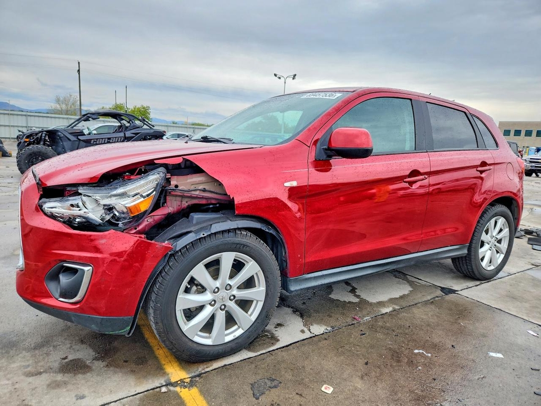 Vista de 2015 MITSUBISHI OUTLANDER SPORT ES, ángulo 1