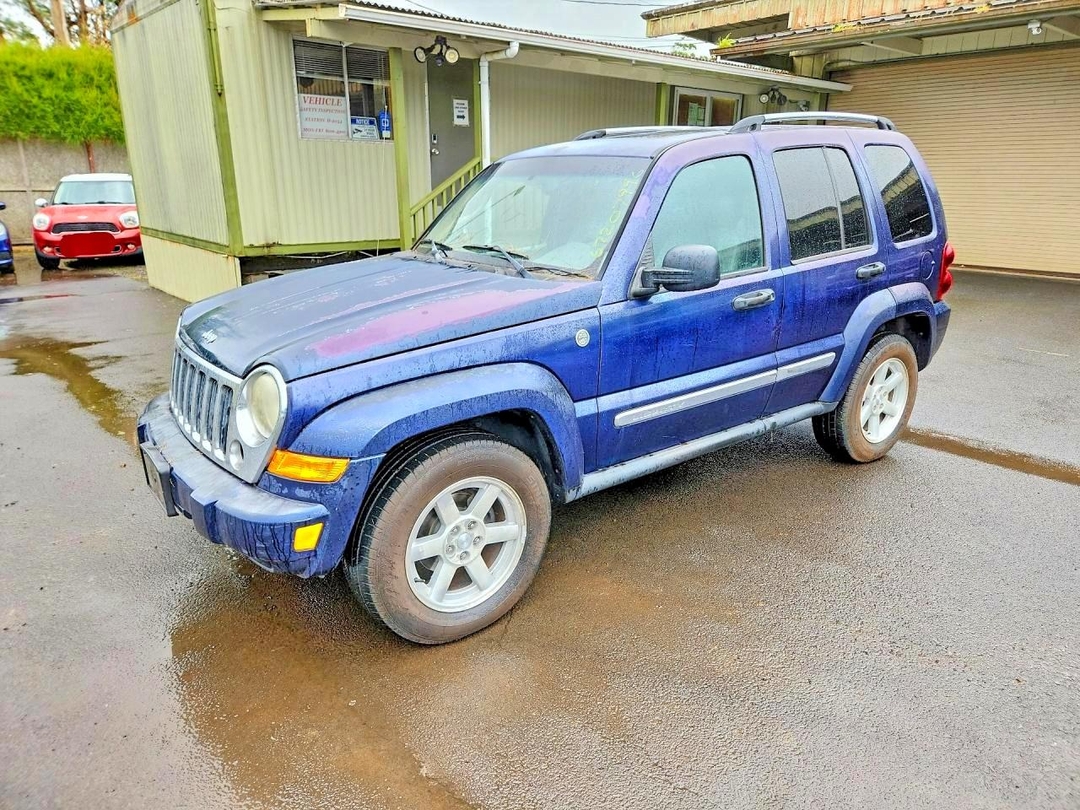منظر 2006 JEEP LIBERTY LIMITED، زاوية 1