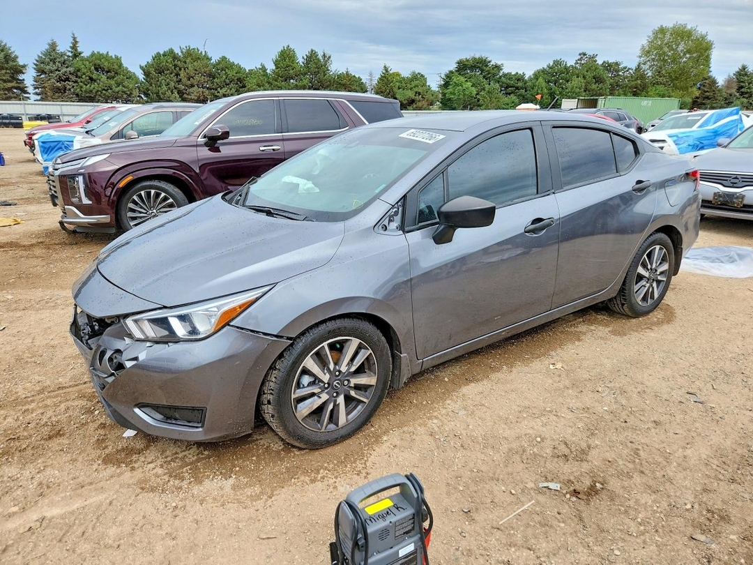 منظر 2024 NISSAN VERSA S، زاوية 1