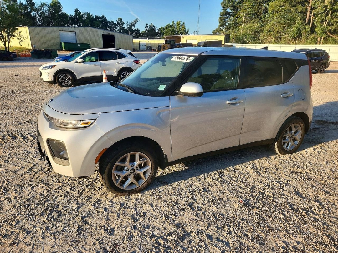 منظر 2020 KIA SOUL S، زاوية 1
