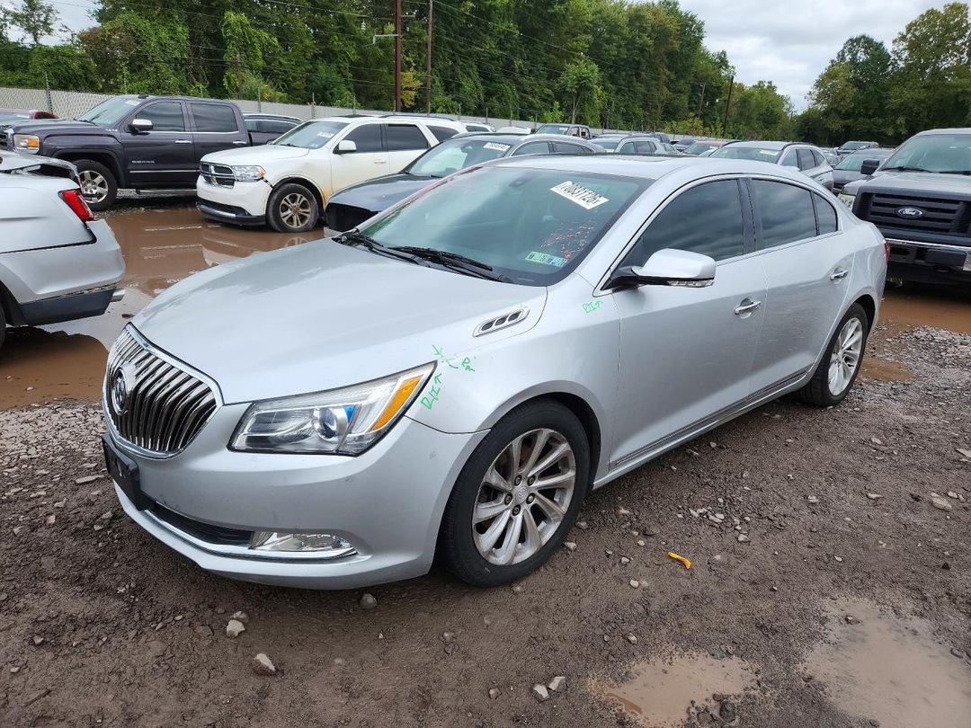 Vue de 2015 BUICK LACROSSE, angle 1