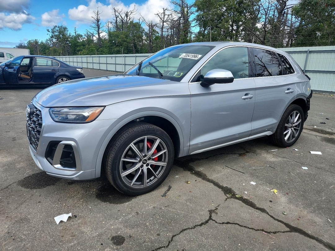 Вид 2025 AUDI SQ5 PREMIUM PLUS, угол 1