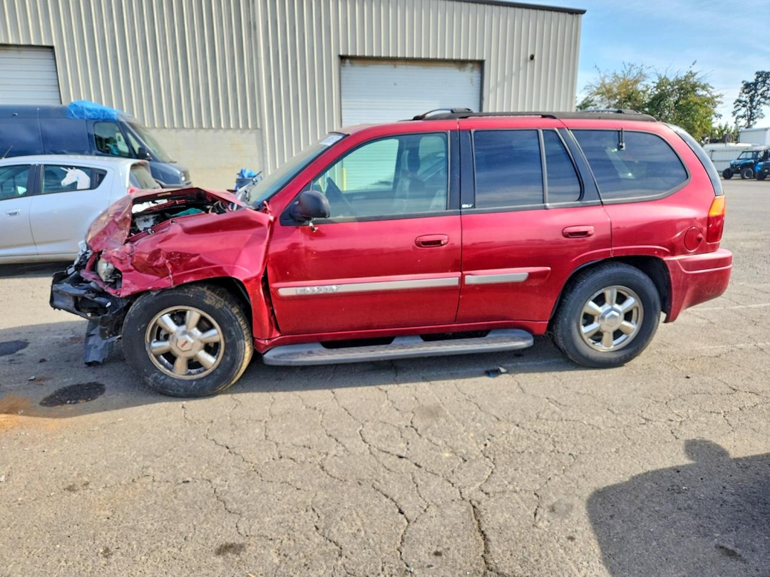 Vue de 2002 GMC ENVOY, angle 1