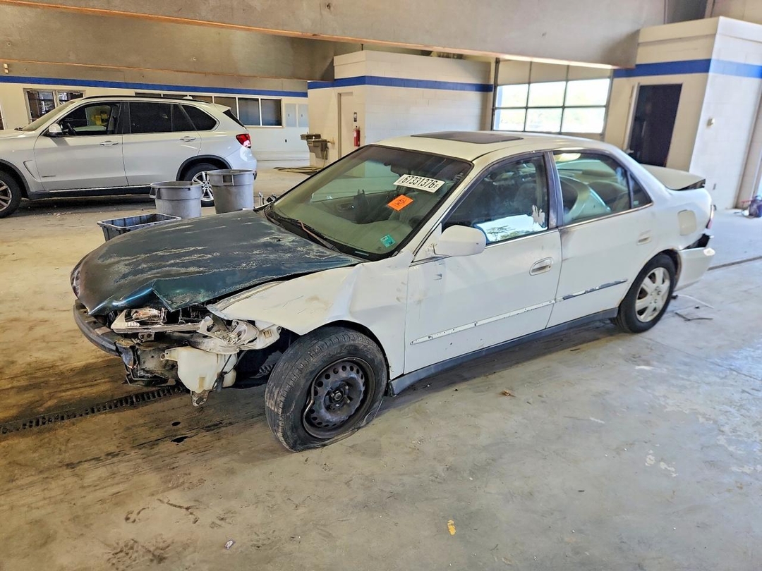 Vue de 1998 HONDA ACCORD LX, angle 1