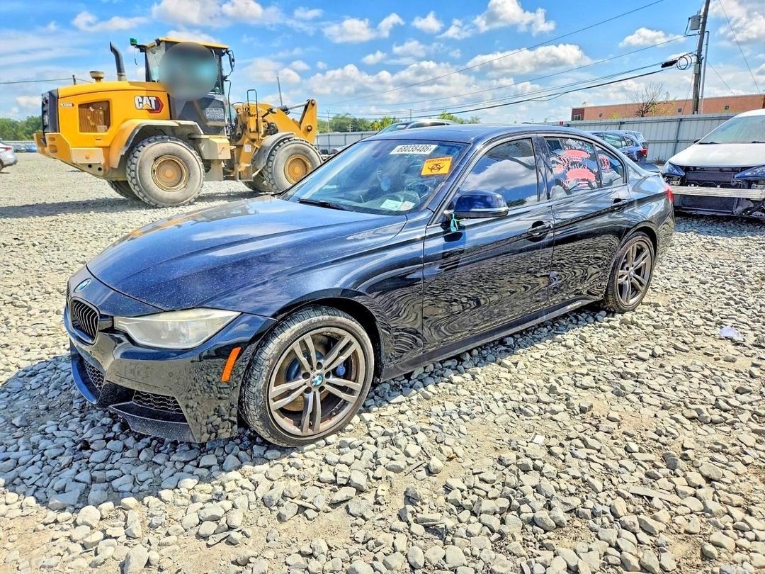 Vue de 2015 BMW 335 I, angle 1
