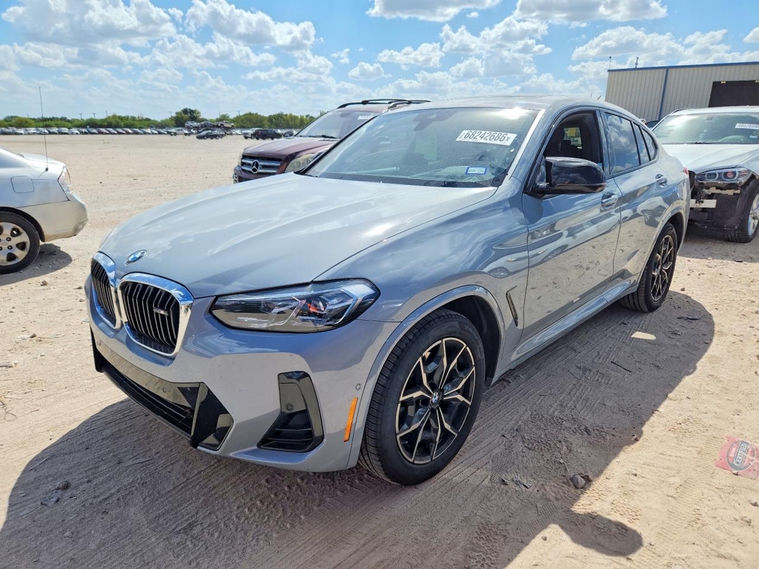 Vedere 2025 BMW X4 M40I, unghi 1