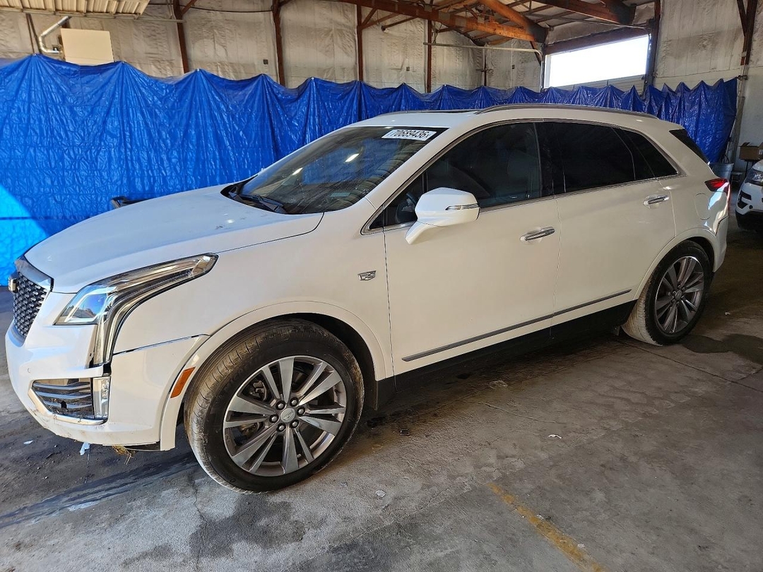 Вид 2025 CADILLAC XT5 PREMIUM LUXURY, угол 1