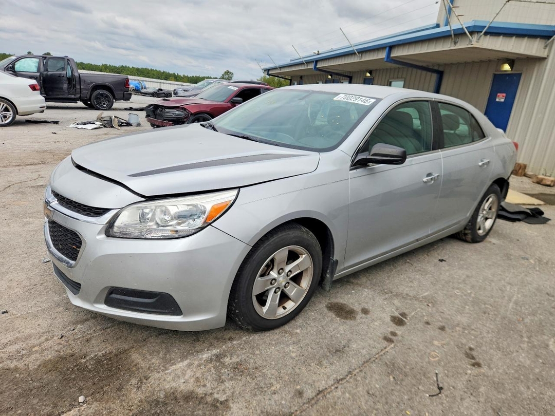 منظر 2014 CHEVROLET MALIBU LS، زاوية 1
