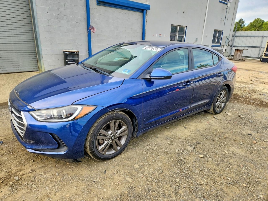 Vista de 2017 HYUNDAI ELANTRA SE, ángulo 1