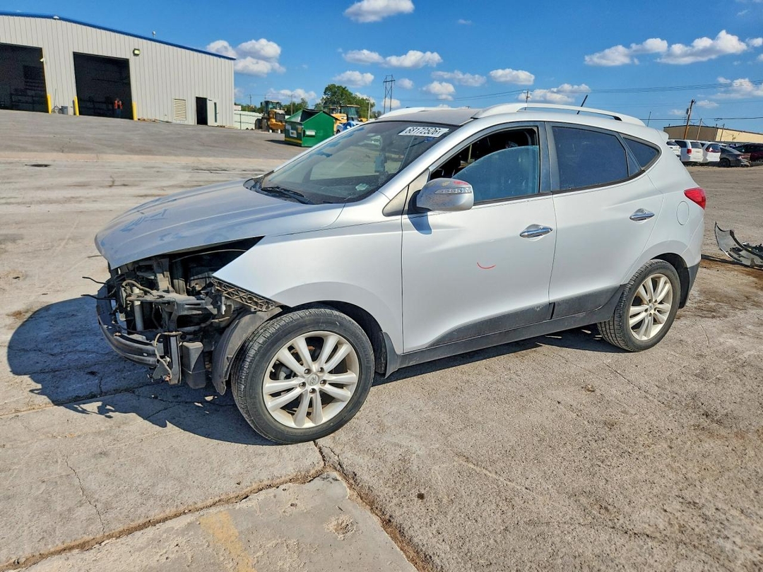 Vue de 2011 HYUNDAI TUCSON LIMITED, angle 1