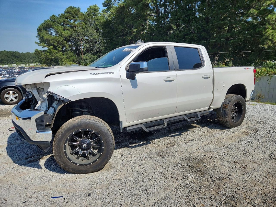 منظر 2019 CHEVROLET SILVERADO K1500 LT، زاوية 1