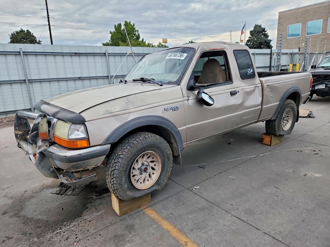 Vista de 1998 FORD RANGER SUPER CAB, ángulo 1