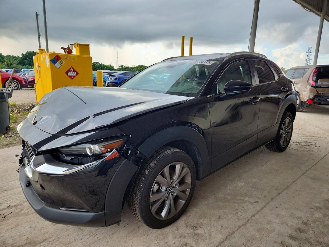 Vista de 2025 MAZDA CX-30 PREFERRED, ángulo 1