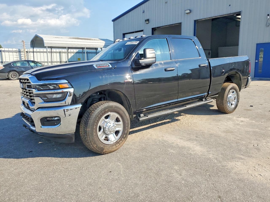 Вид 2025 RAM 2500 TRADESMAN, угол 1