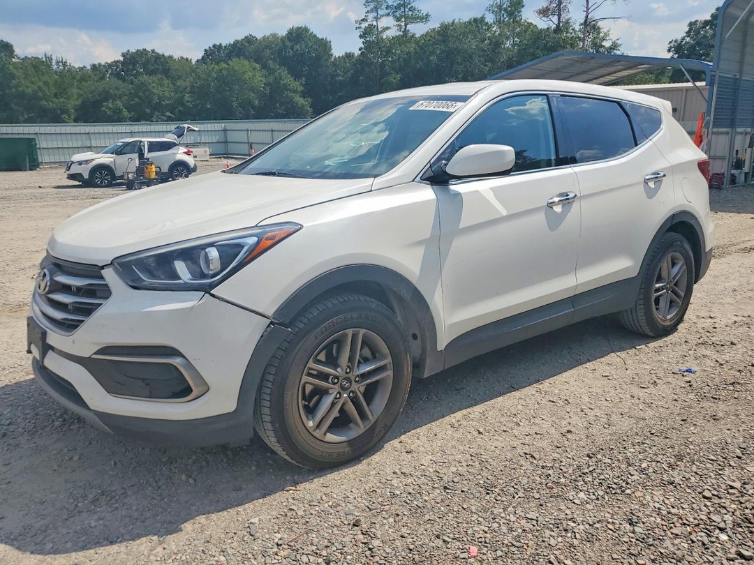 Vue de 2017 HYUNDAI SANTA FE SPORT 2.4L, angle 1