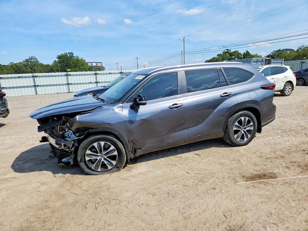 منظر 2024 TOYOTA HIGHLANDER XLE، زاوية 1